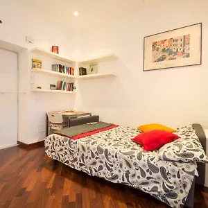 https://annalisa-apartment.it-romehotels.com